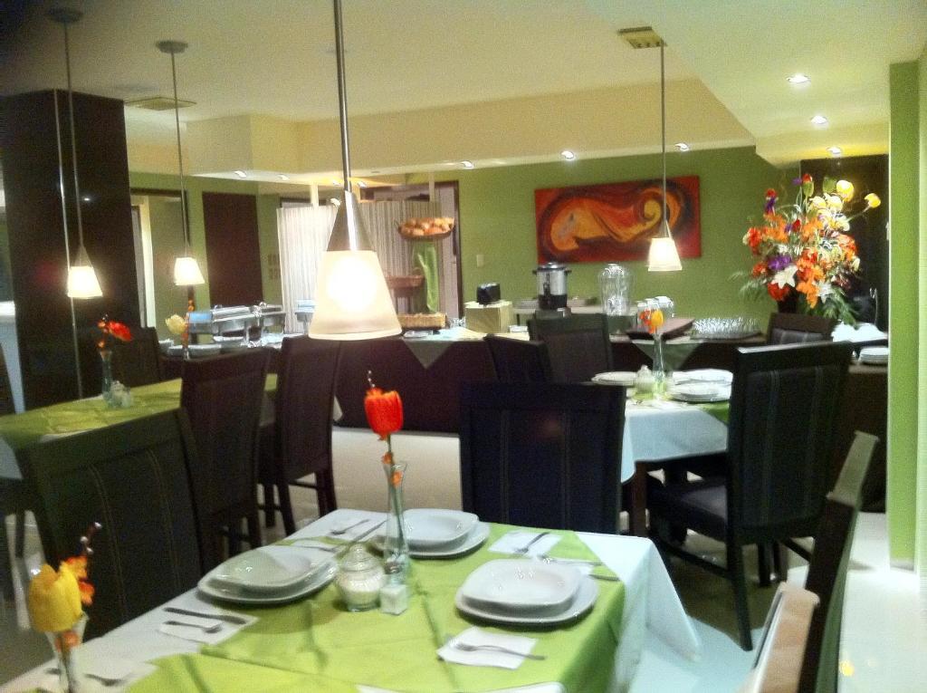 Hotel Francis Culiacán Zewnętrze zdjęcie