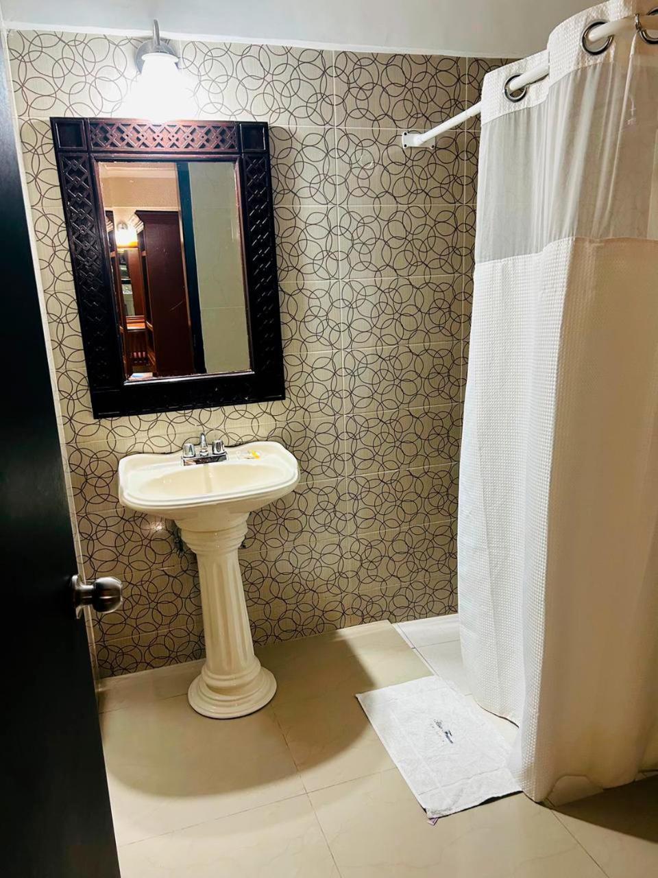 Hotel Francis Culiacán Zewnętrze zdjęcie